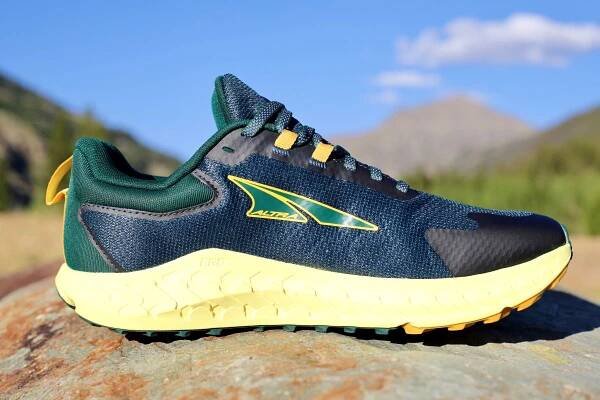 Altra Outroad 2 - medial view