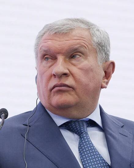 Spain detains yacht thought to be owned by Rosneft CEO -police source