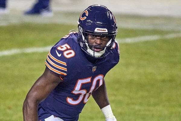 Barkevious Mingo during a game with the Bears.