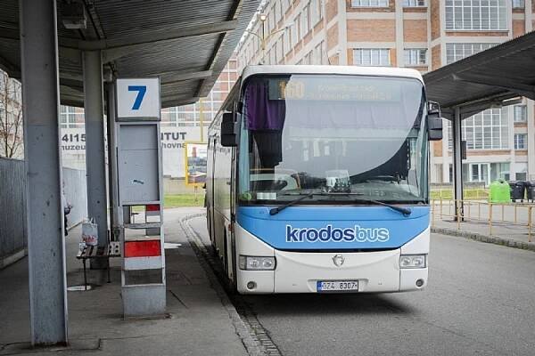V polovině roku dojde k zásadním změnám v Integrované dopravě Zlínského kraje | Kurzy.cz
