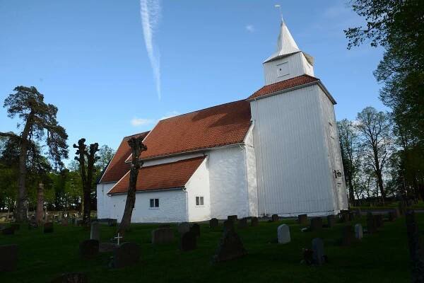 Fjære kirke.