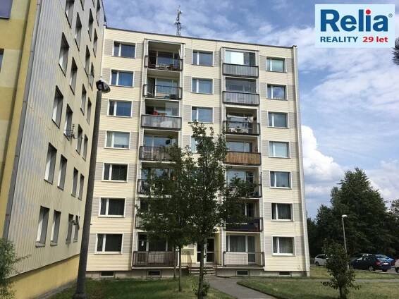 Pronájem slunného bytu 2+1 s lodžií, 50 m2