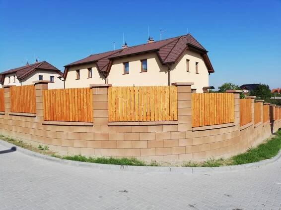 Oplocení , betonové ploty a opěrné zdi Kladno -