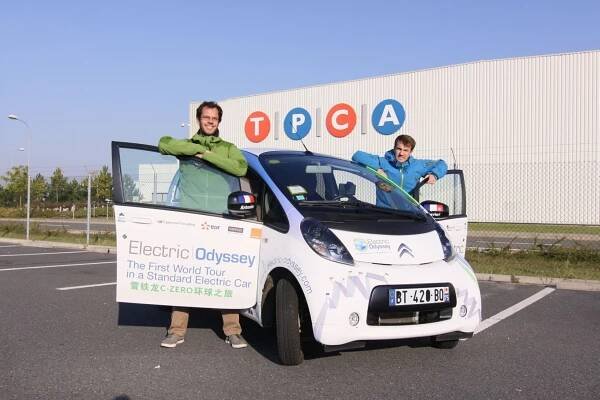 Motory českého průmyslu? Jak automobilky vidí rok 2013