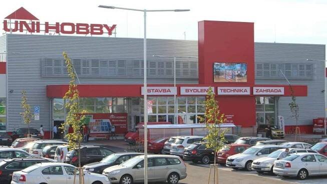 Market UNI HOBBY ve Starém Městě nabídne vše potřebné pro domácnost a kutily