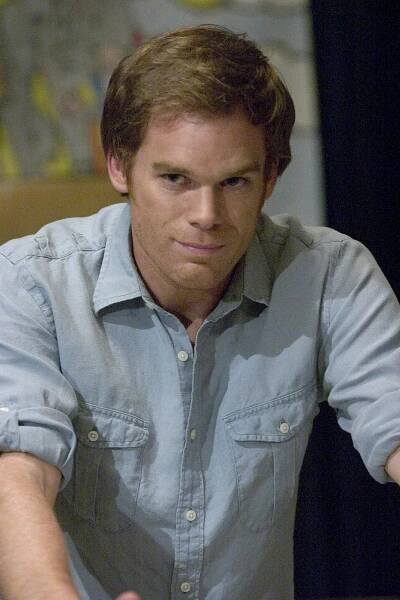 Dexter - Nepříjemná lež (S02E03) (2007)