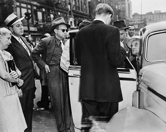 Walkers in the City: Jules Dassin and Bruce Goldstein in New York | Current | The Criterion Collection