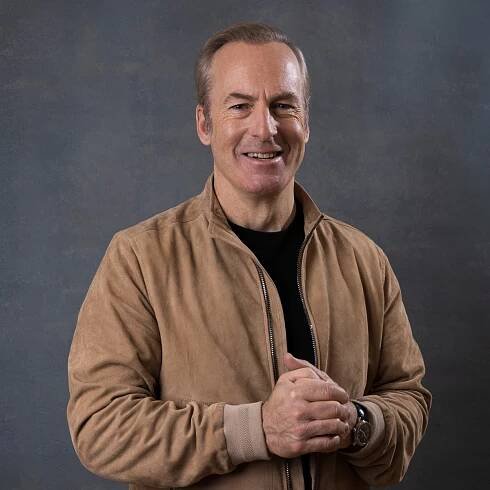 Bob Odenkirk returns to comedy roots with AMC's 'Lucky Hank'