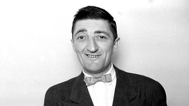 Říkalo se o něm, že je „nejošklivější český herec“. Karel Effa se i tak za jediný den líbal s dvanácti adeptkami na roli - Super.cz