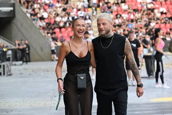 FOTO: Nela Slováková a Radek Roušal. – stránka 27