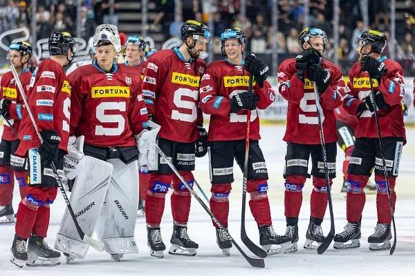 Milan Richtr | sportovní & reportážní fotografie - HC Sparta Praha - HC Vítkovice RIDERA