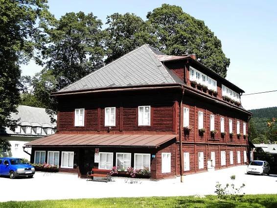 Soubor:Karlova Studánka 17 (nyní Obecní úřad).jpg