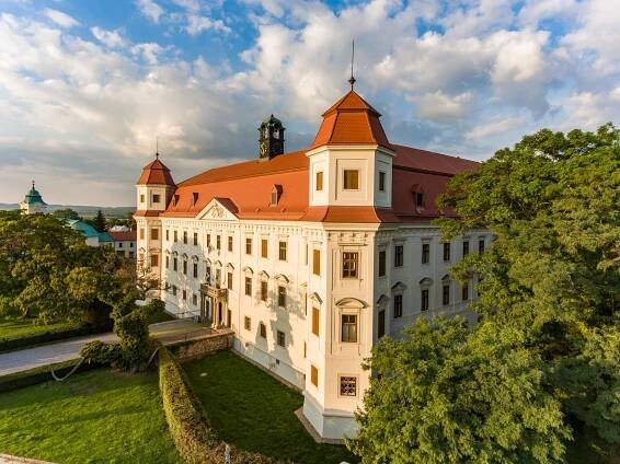 Historické budovy | Rapos.cz - Stavíme pro Vás