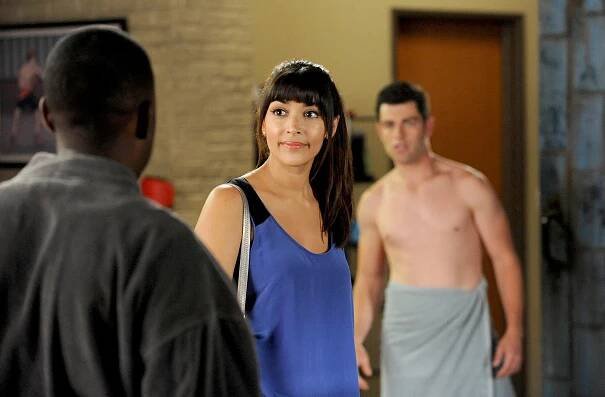 Nová holka - Se vším všudy - Z filmu - Hannah Simone