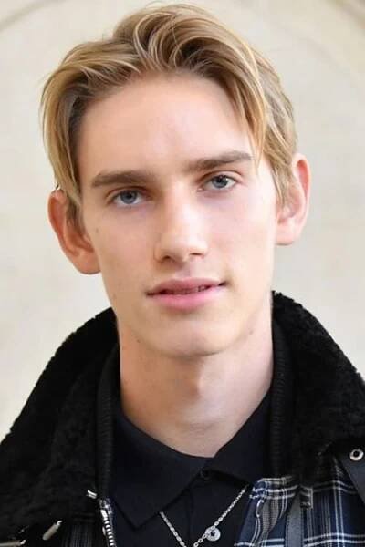 Levon Thurman-Hawke herec