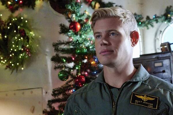 USS Christmas - Z filmu - Trevor Donovan