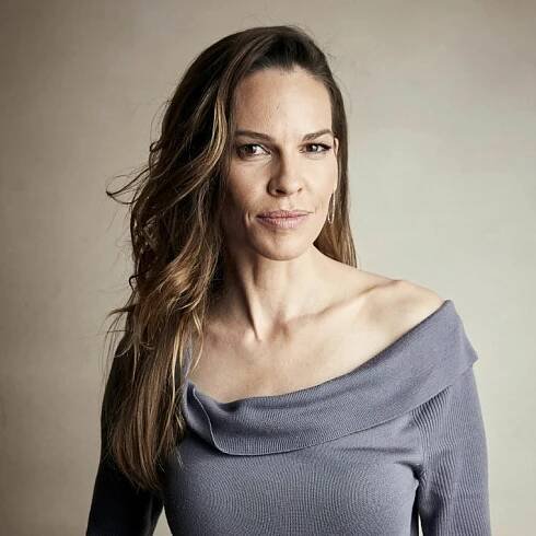 https://media-cldnry.s-nbcnews.com/image/upload/rockcms/2024-02/hilary-swank-exclusive-mc-240227-b95ed3.jpg