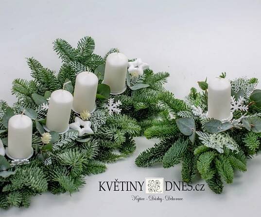 Vánoční dekorace adventní věnec svícen