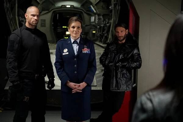 Catherine Dent, Zach McGowan - Agenti S.H.I.E.L.D. - Ďábelský komplex - Z filmu