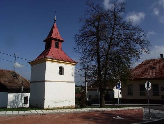 Hluboké Dvory (u Tišnova) – kaple Nanebevzetí Panny Marie