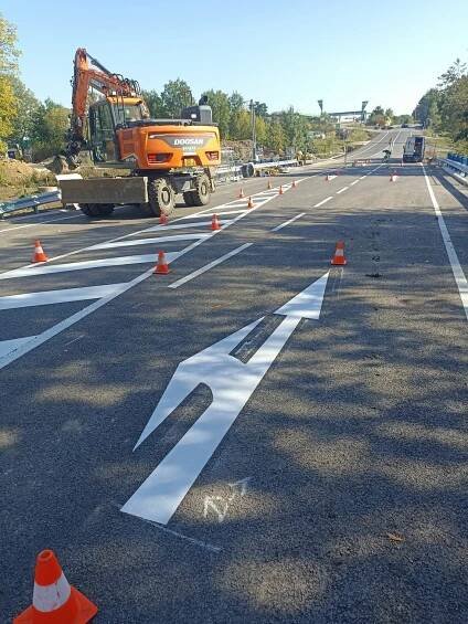 Už se opět jede: Po půl roce dokončili u Brna opravu "staré" cesty, odlehčí D1
