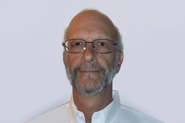 Larry_Scott