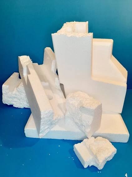 STYROFOAM SNOWMAN CRAFT! | Crazee Kids Art