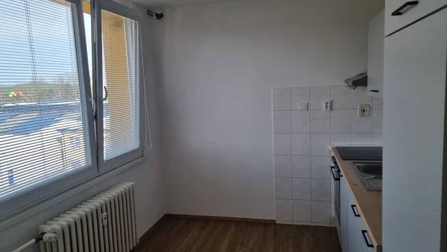Pronájem bytu 2+1 65 m², Dr. E. Beneše, Bystřice, Středočeský kraj