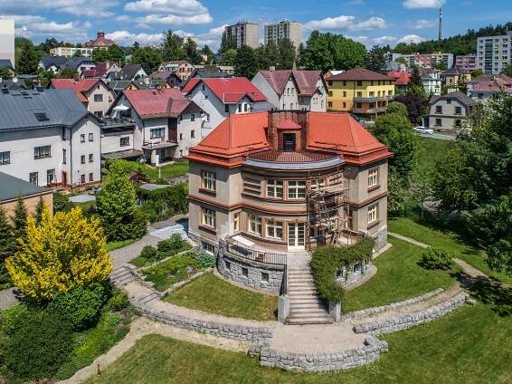Topomomo · Schneiderova vila