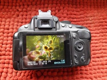 Nikon d5100 s vadou - Foto