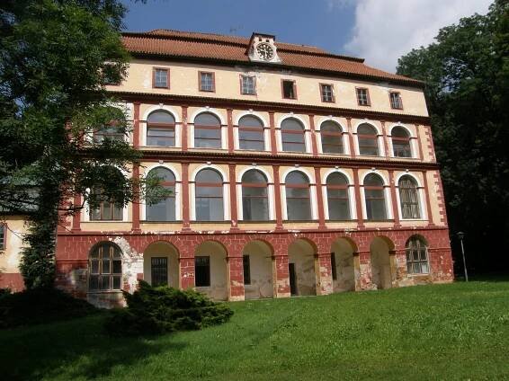 Zámek Lčovice