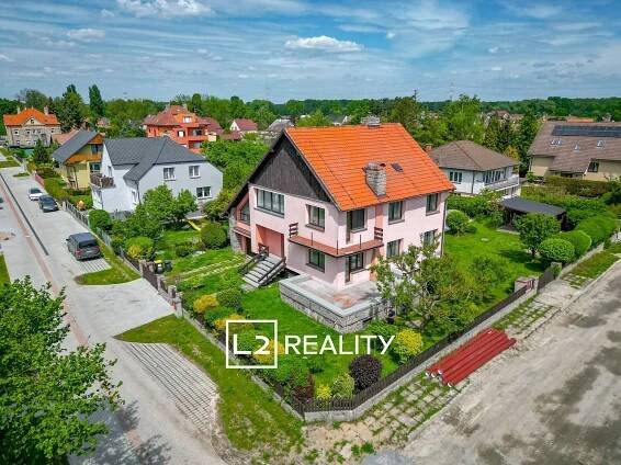 Prodej rodinného domu 194 m2 se zahradou 942 m - Čelákovice | Reality.iDNES.cz 