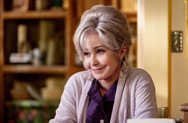 Malý Sheldon - Černá díra - Z filmu - Annie Potts