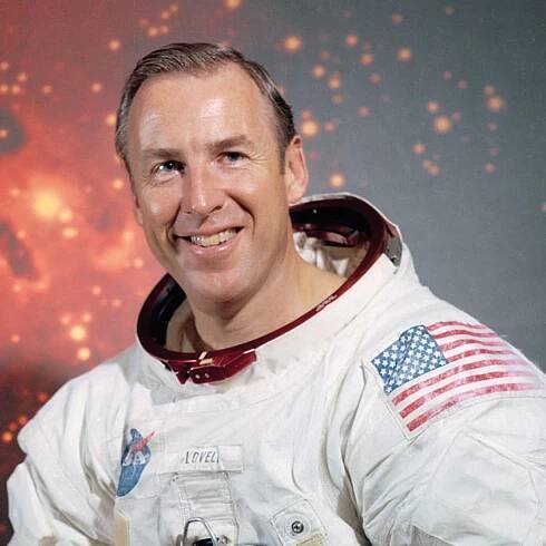 James Lovell: *25.3.1928 – †7.8.2025, americký astronaut, účastník kosmického programu Apollo