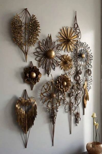10+ Creative Bedroom Wall Decor Ideas for Stylish Spaces 13