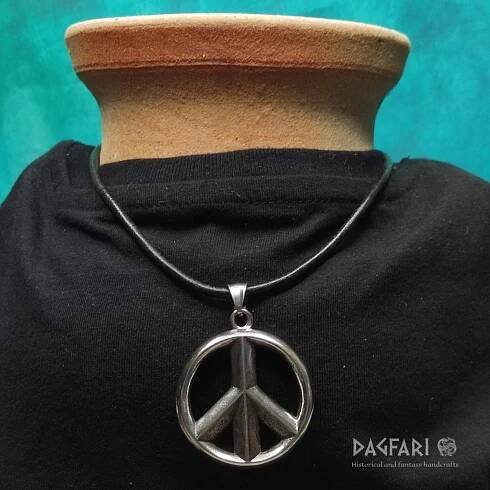 Amulet HIPPIES - MAKE LOVE, NOT WAR!