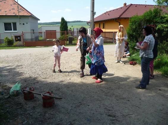 Fotogalerie - Dětský den 2012 - Oficiální stránky obce Litohlavy