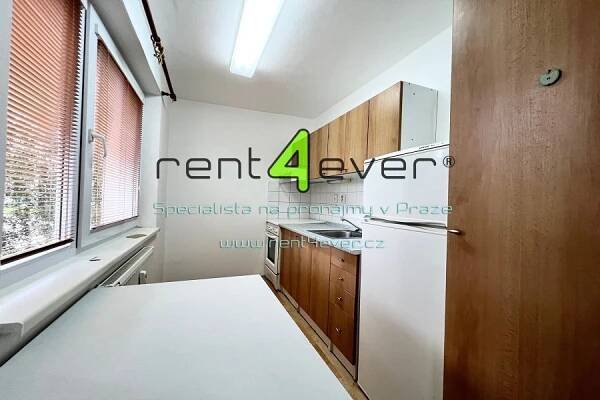 Byt 1+1, 29 m2, zařízený, Milovice, Braniborská – Rent4Ever