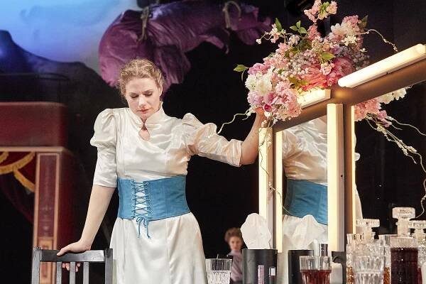 Film & Theater | NADINE ROSEMANN | Schauspielerin