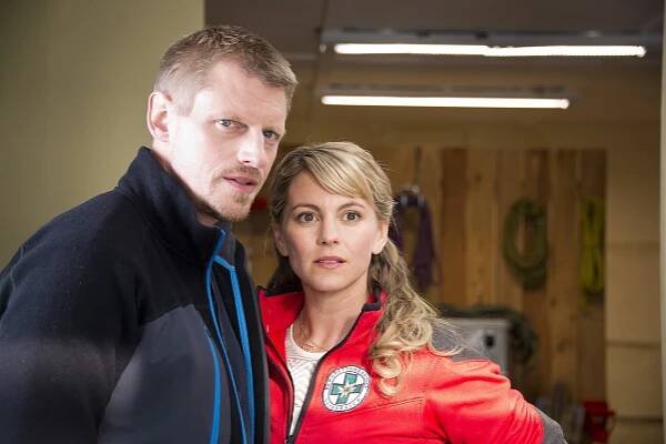Záchranáři z hor - Zajatec ledovce - Z filmu - Martin Gruber, Luise Bähr