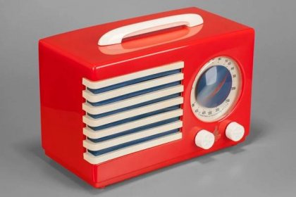 Tomato Red Emerson ’Patriot’ 400 Catalin Radio - Bel Geddes Design