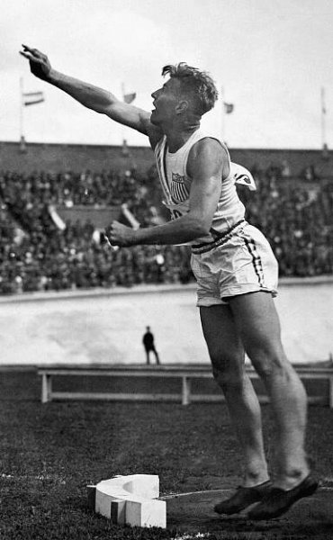 Bruce Bennett – Wikipedia