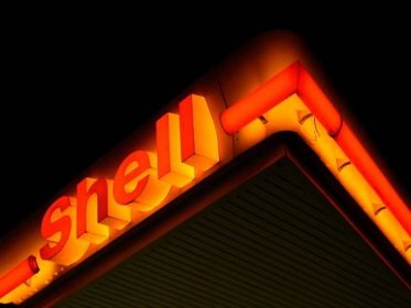 Zisk společnosti Shell se loni zdvojnásobil - ByznysDeník