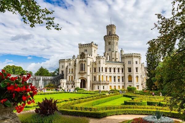 Pyšná princezna z roku 1952 oslavila 70 let od své premiéry. Co jste o této filmové pohádce nevěděli?
