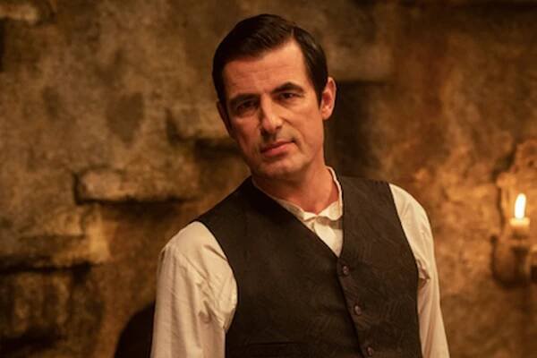 Mark Gatiss announces ‘that’s a wrap’ on new Dracula series as real bat flies into studio