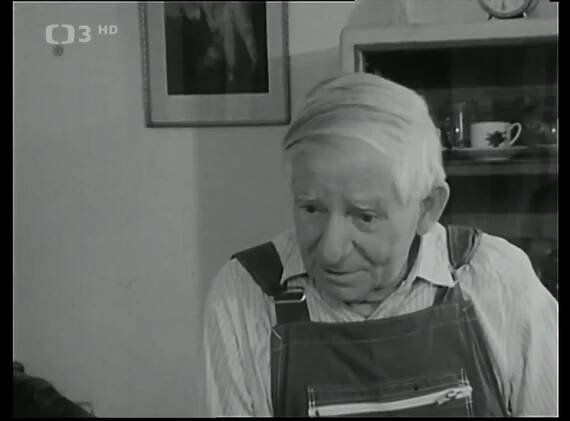 Skutečné životy: Marečku, podejte mi pero! Profesor Hrbolek koukal až do smrti po holkách, na scéně mu šlo...