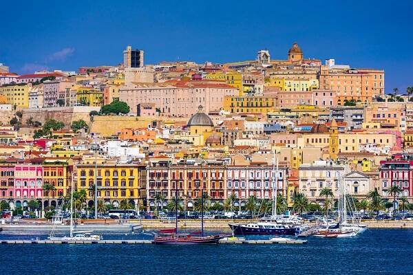 cagliari, itálie panoráma města - sardinie - stock snímky, obrázky a fotky