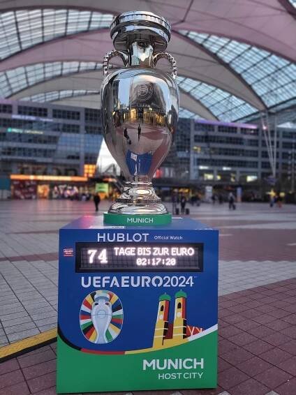 File:Noch 74 Tage bis zur UEFA EURO 2024, Munich.jpg