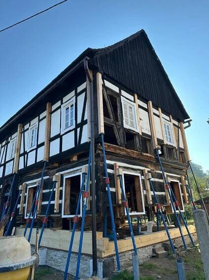Při rekonstrukci domu malíře Führicha objevili řemeslníci černou kuchyň. Stane se součástí muzea