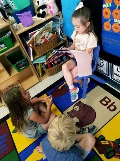 Preschool (Ages 2-5) - Acorn Montessori School